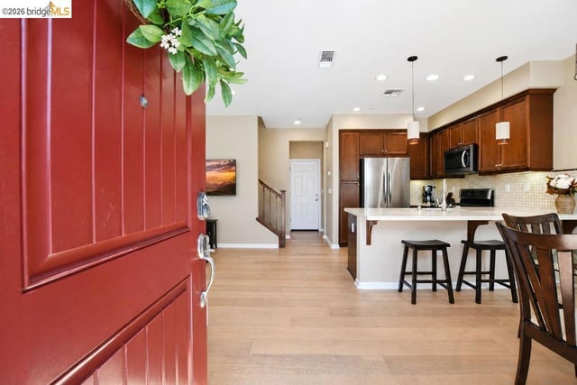 806 Queen Palm Ln, Brentwood, CA 94513 — photo 6 of 50