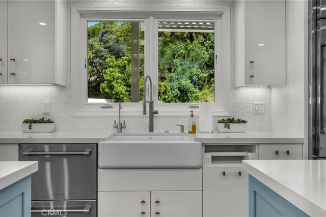 3663 Vigilance Drive, Rancho Palos Verdes, CA 90275 — photo 10 of 58