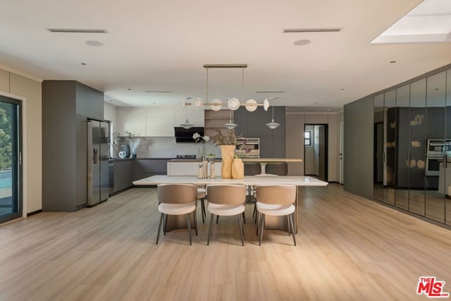 18057 Medley Drive, Los Angeles, CA 91316 — photo 17 of 45