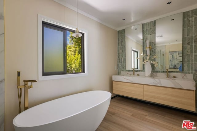 18057 Medley Drive, Los Angeles, CA 91316 — photo 22 of 45