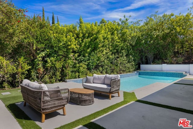 18057 Medley Drive, Los Angeles, CA 91316 — photo 39 of 45