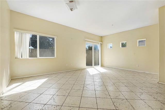 9315 Burnet Ave 117, North Hills, CA 91343 — photo 3 of 27