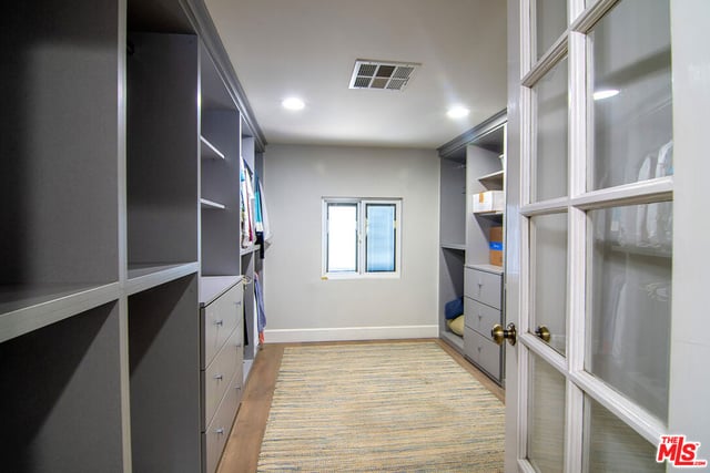 895 S Bronson Avenue, Los Angeles, CA 90005 — photo 20 of 31