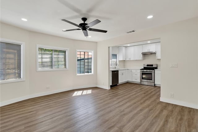 1028 E 10th, Long Beach, CA 90813 — photo 15 of 50