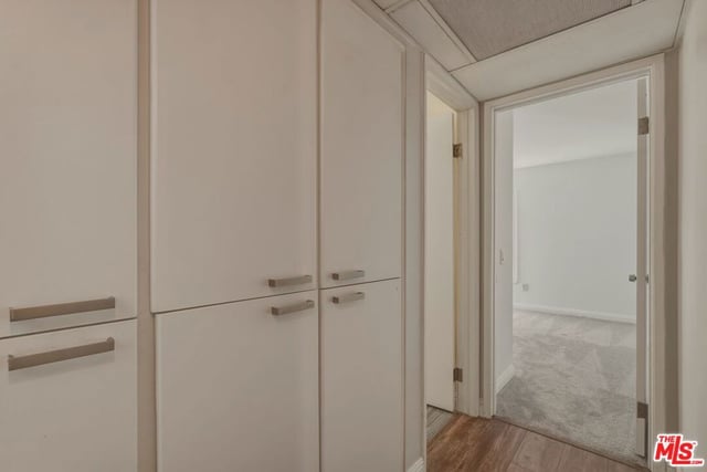 18350 Hatteras Street 250, Tarzana, CA 91356 — photo 23 of 31