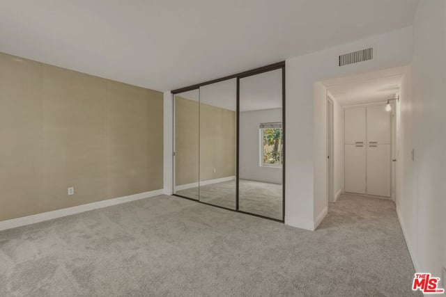 18350 Hatteras Street 250, Tarzana, CA 91356 — photo 24 of 31