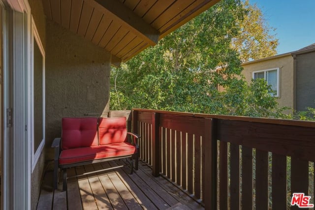18350 Hatteras Street 250, Tarzana, CA 91356 — photo 29 of 31