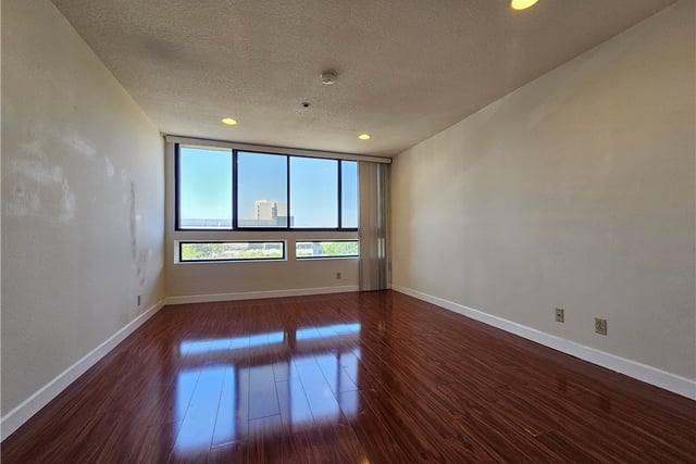 121 S Hope Street 428, Los Angeles, CA 90012 — photo 18 of 26