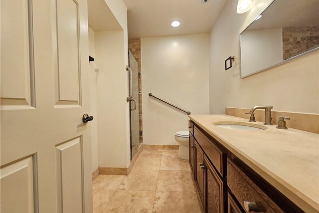 121 S Hope Street 428, Los Angeles, CA 90012 — photo 25 of 26