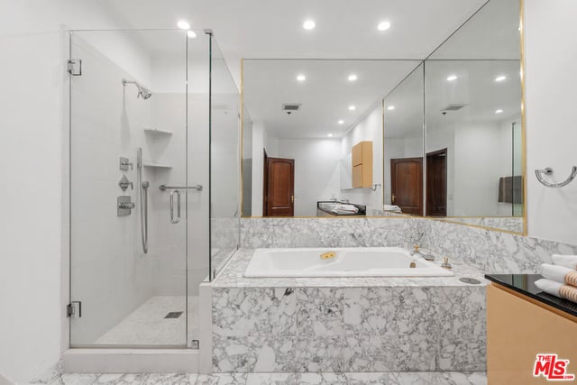 9249 Burton Way 302, Beverly Hills, CA 90210 — photo 17 of 19