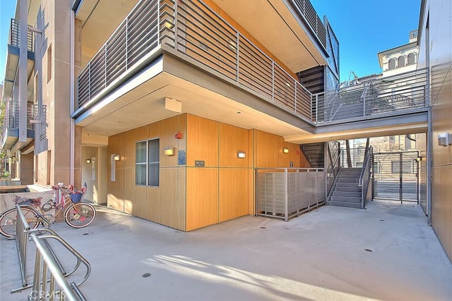 217 S Marengo 110, Pasadena, CA 91101 — photo 25 of 31