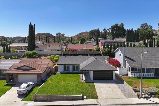 29147 Lotusgarden Drive, Canyon Country, CA 91387 — photo 39 of 45