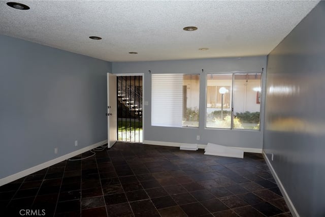 5500 Ackerfield, Long Beach, CA 90805 — photo 4 of 8