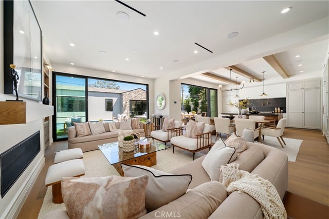 4538 Wortser Avenue, Studio City, CA 91604 — photo 8 of 56