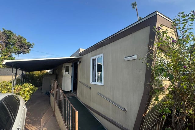 250 E Pleasant Valley Road 99, Oxnard, CA 93033 — photo 13 of 18