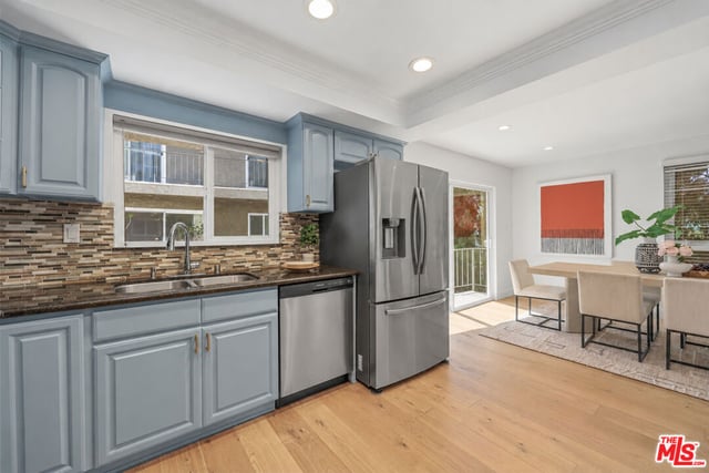 2844 Avenel Street, Los Angeles, CA 90039 — photo 12 of 34