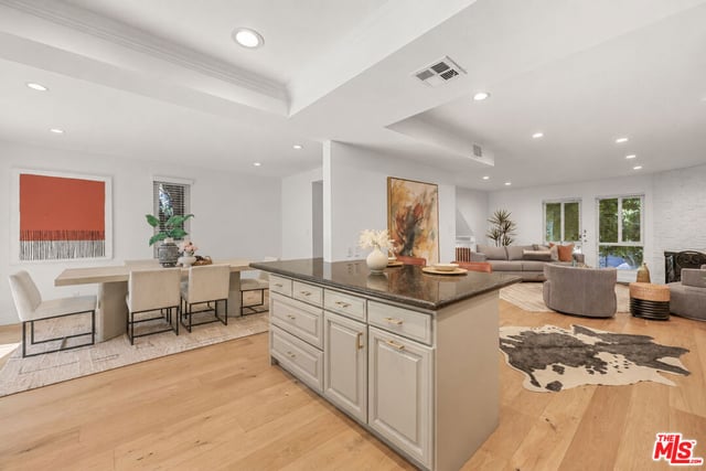 2844 Avenel Street, Los Angeles, CA 90039 — photo 14 of 34