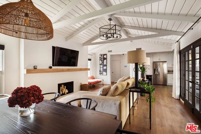 4550 S Mullen Avenue, Los Angeles, CA 90043 — photo 12 of 50