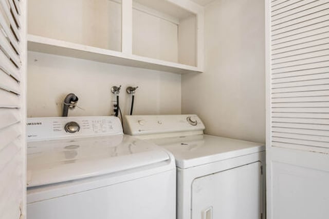 10629 Woodbridge Street 311, Toluca Lake, CA 91602 — photo 12 of 30