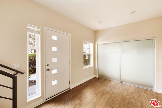 2753 Waverly Drive 1003, Los Angeles, CA 90039 — photo 6 of 29