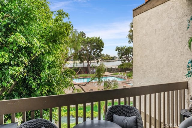 6326 Marina Pacifica Dr S, Long Beach, CA 90803 — photo 23 of 44