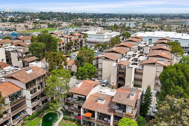6326 Marina Pacifica Dr S, Long Beach, CA 90803 — photo 37 of 44