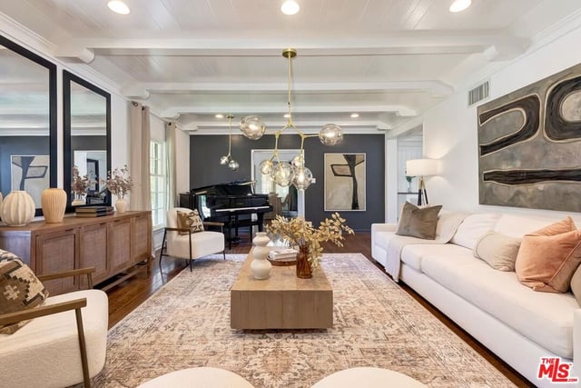 527 19TH Street, Santa Monica, CA 90402 — photo 3 of 32