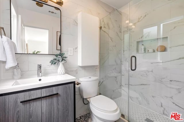 3037 Delaware Avenue, Santa Monica, CA 90404 — photo 10 of 20