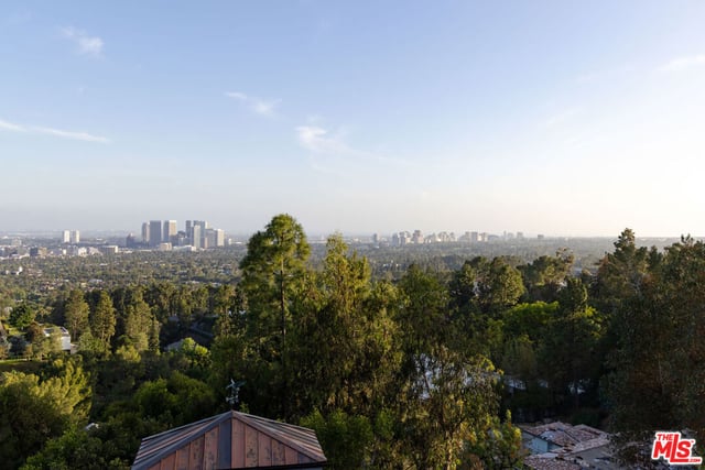 9360 Readcrest Drive, Beverly Hills, CA 90210 — photo 21 of 27