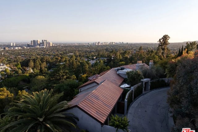 9360 Readcrest Drive, Beverly Hills, CA 90210 — photo 24 of 27
