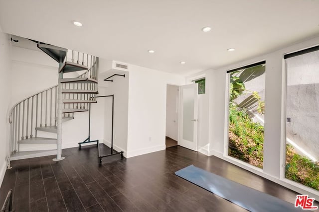 2388 Kimridge Road, Beverly Hills, CA 90210 — photo 37 of 57