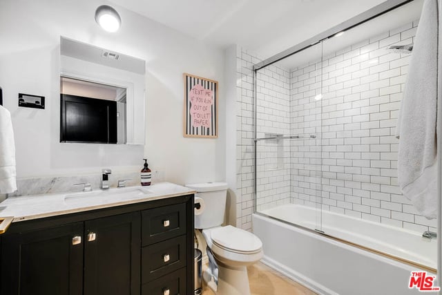 4310 Cahuenga Boulevard 104, Toluca Lake, CA 91602 — photo 21 of 40