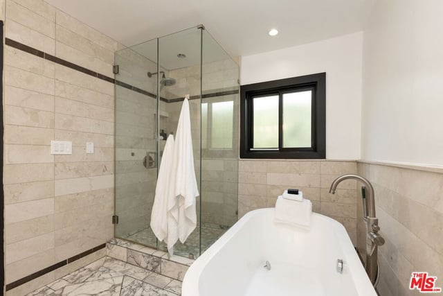 829 N Stanley Avenue, Los Angeles, CA 90046 — photo 9 of 16