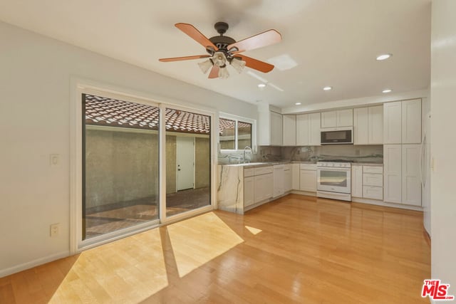 6845 Valley Circle Boulevard 22, West Hills, CA 91307 — photo 13 of 34