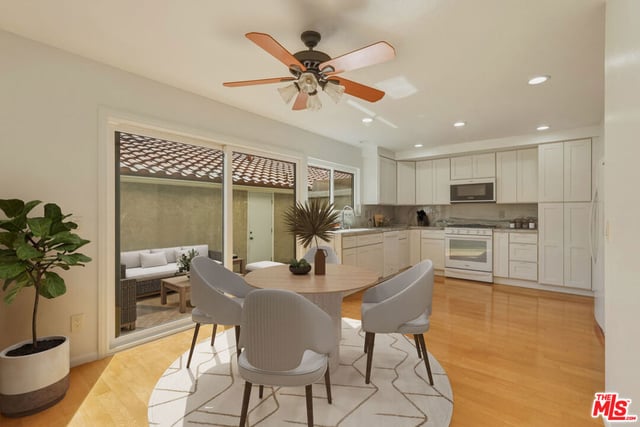 6845 Valley Circle Boulevard 22, West Hills, CA 91307 — photo 14 of 34