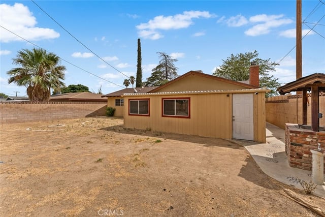 38447 2nd Street E, Palmdale, CA 93550 — photo 36 of 47