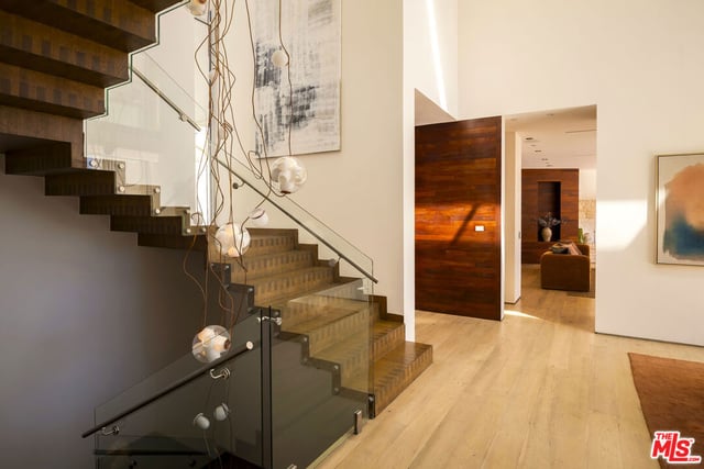 1700 Queens Court, Los Angeles, CA 90069 — photo 22 of 50