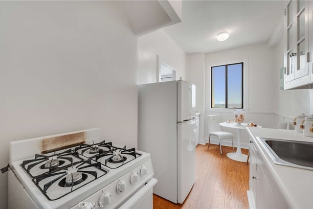 315 W 3rd 1011, Long Beach, CA 90802 — photo 20 of 37