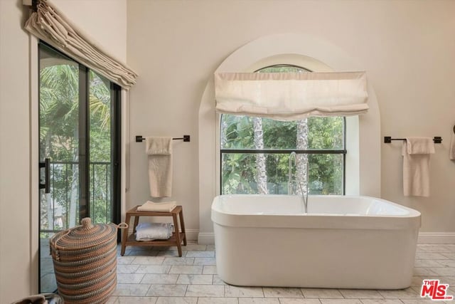2299 Gloaming Way, Beverly Hills, CA 90210 — photo 36 of 55