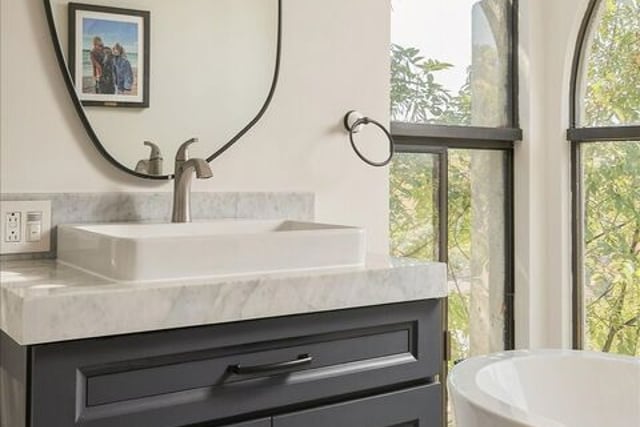 2299 Gloaming Way, Beverly Hills, CA 90210 — photo 43 of 55