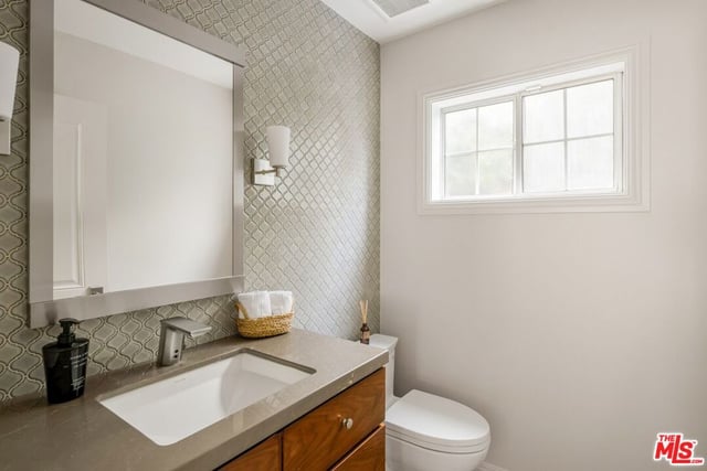 4661 Norwich Avenue, Sherman Oaks, CA 91403 — photo 18 of 24