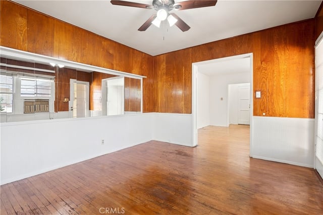 1815 W Riverside Drive, Burbank, CA 91506 — photo 6 of 21