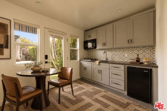 8215 Clinton Street, Los Angeles, CA 90048 — photo 15 of 15