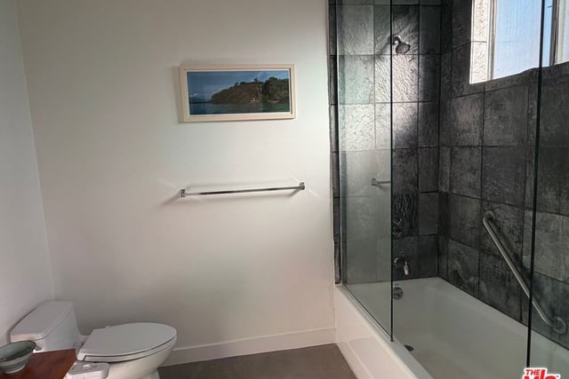 924 5th Street 10, Santa Monica, CA 90403 — photo 10 of 26