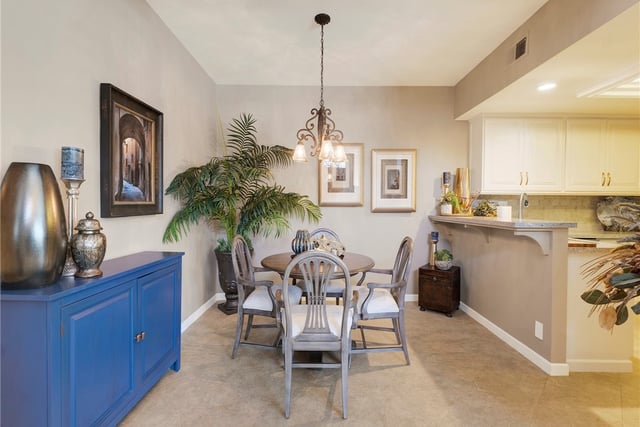 424 Country Club Drive A, Simi Valley, CA 93065 — photo 11 of 37