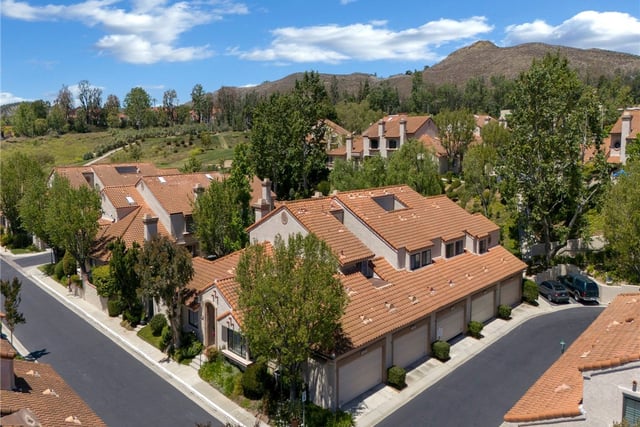 424 Country Club Drive A, Simi Valley, CA 93065 — photo 30 of 37