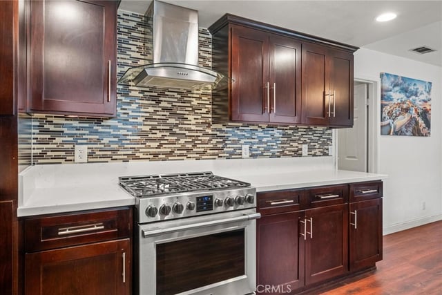 5048 W 121st Street, Hawthorne, CA 90250 — photo 6 of 27