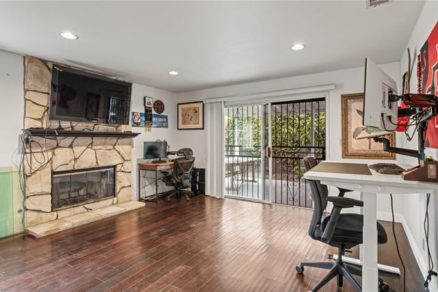 5048 W 121st Street, Hawthorne, CA 90250 — photo 9 of 27