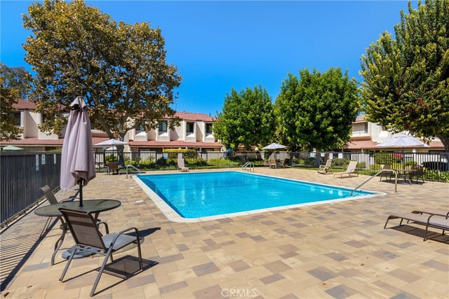 6021 Lindley Avenue 12, Tarzana, CA 91356 — photo 14 of 35