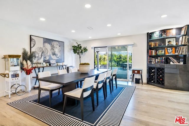 20326 Alerion Place, Los Angeles, CA 91364 — photo 12 of 30